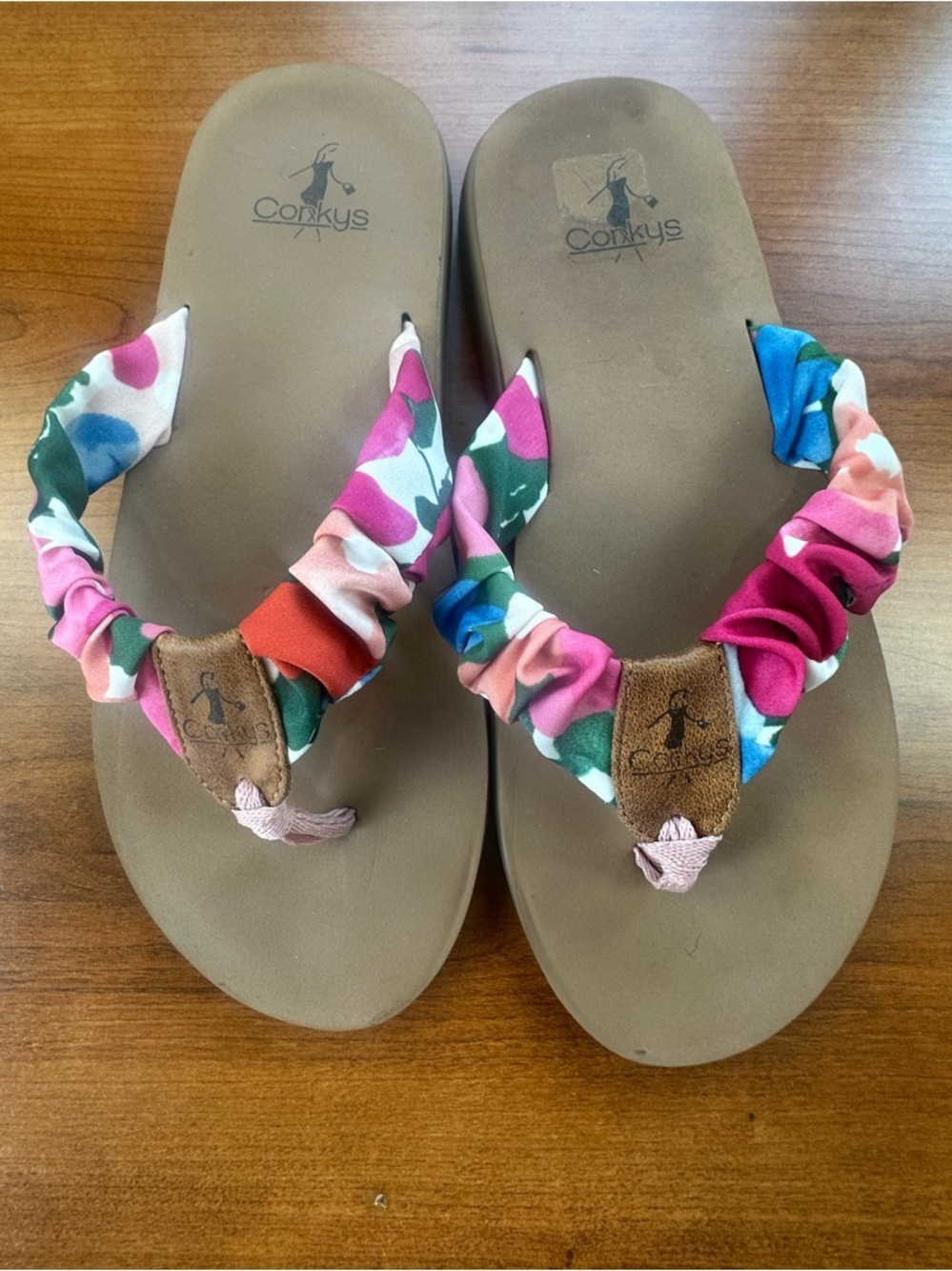 Corkys Women's Ripple Floral Ruched Thong Sandal - Pink Multi Sz 8